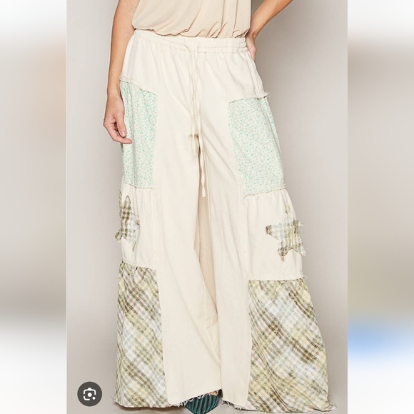 POL New Boho Star Patch Wide Leg Pants - Picture 1 of 6